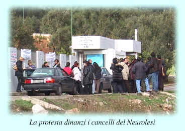 Protesta sindacale dinanzi il Neurolesi